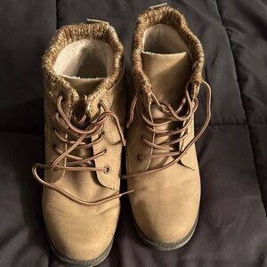 Women's Tan Fur-Lined Ankle Boots 8.5
